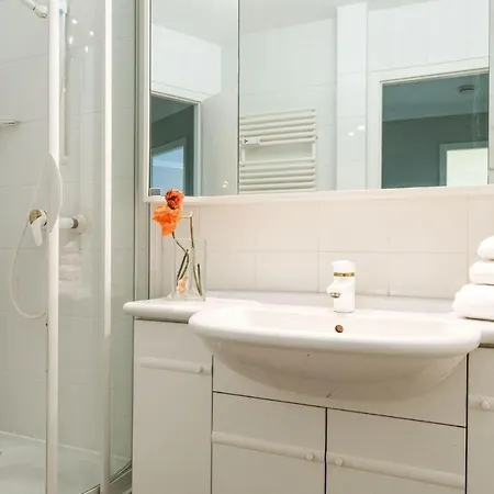 Haus-ankerlicht-wohnung-76 *